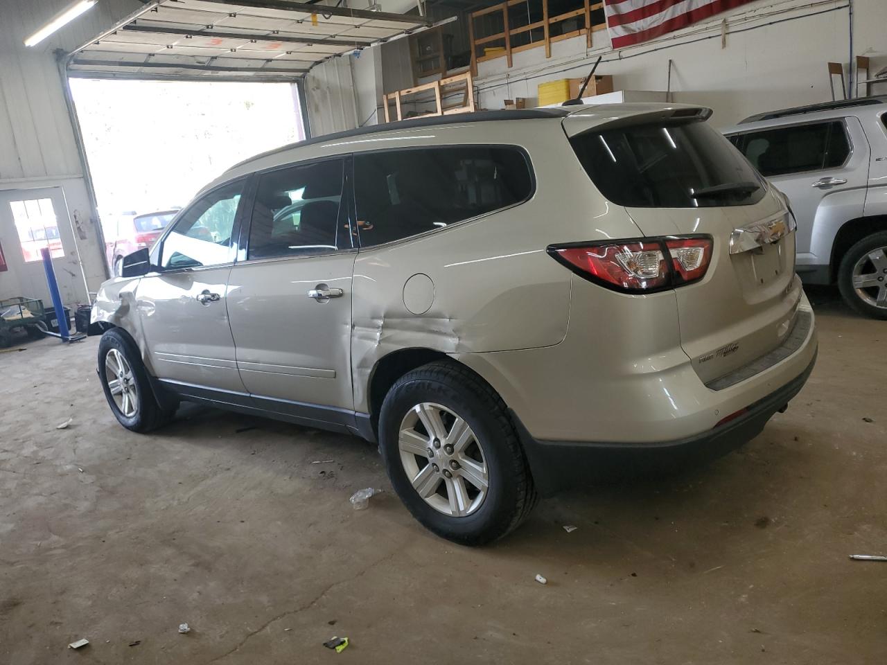 2014 Chevrolet Traverse - Image 2