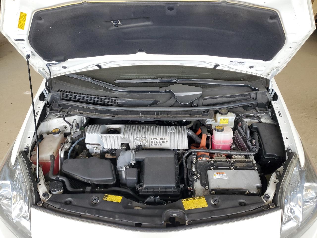 2010 Toyota Prius - Image 11