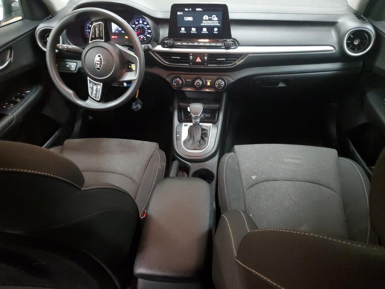 2020 Kia Forte - Image 8