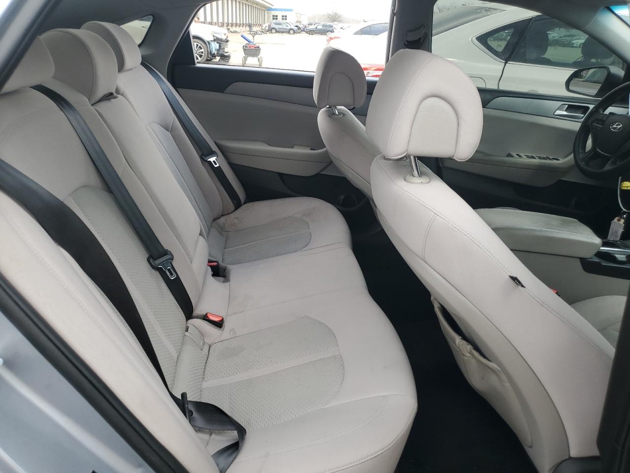 2017 Hyundai Sonata - Image 10