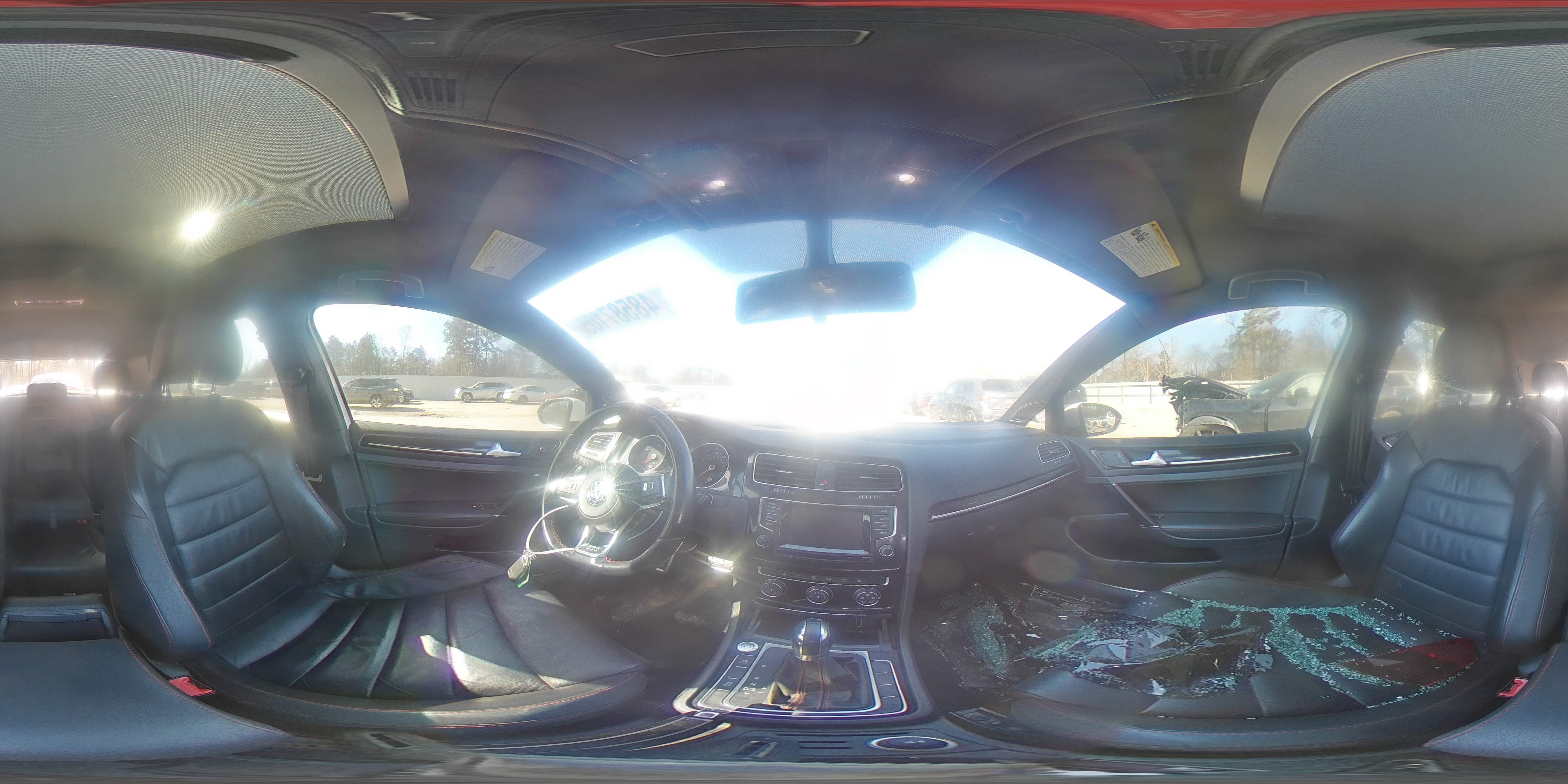 2015 Volkswagen GTI - Image 13