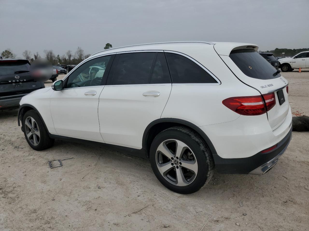 2019 Mercedes-Benz GLC - Image 2
