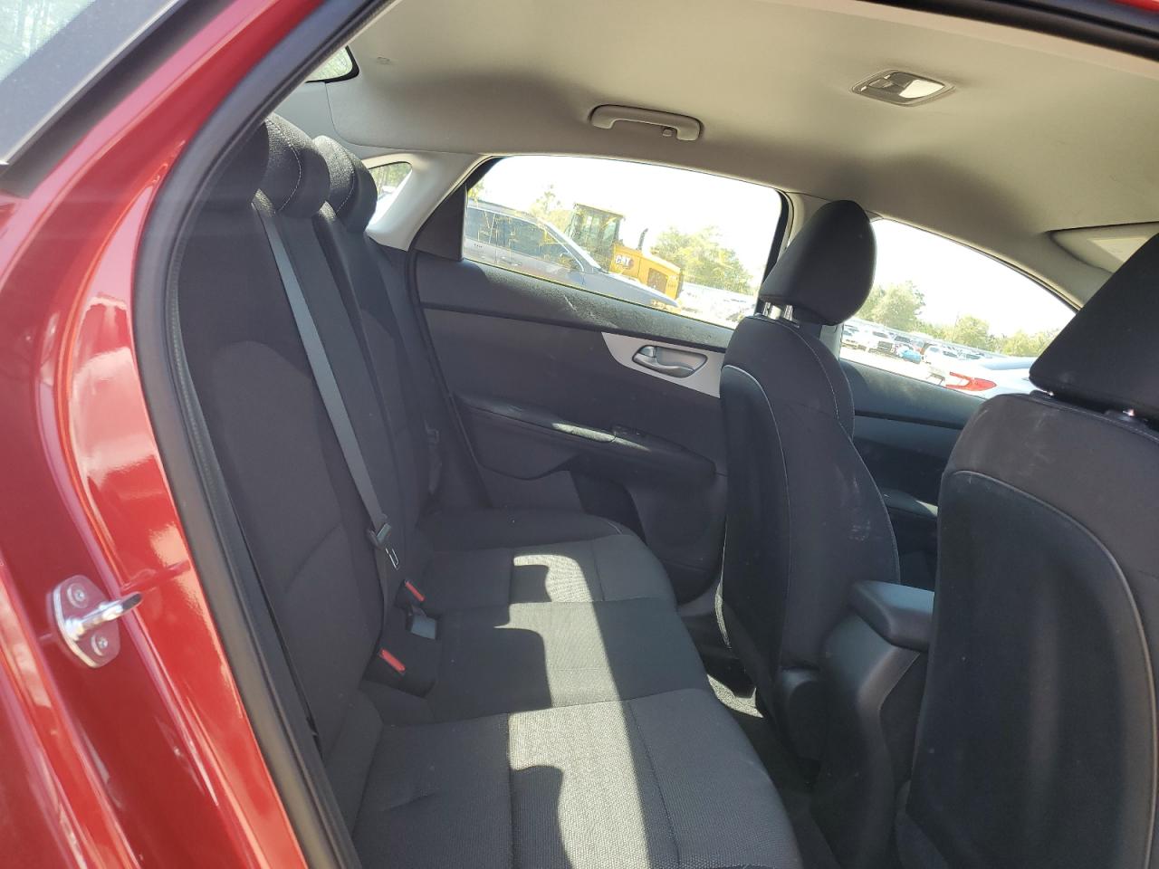 2024 Kia Forte - Image 10