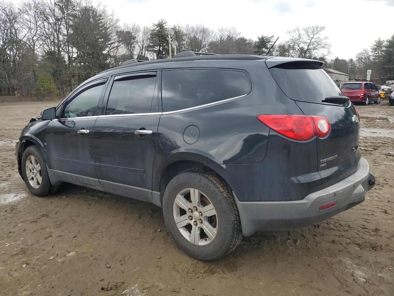 2010 Chevrolet Traverse - Image 2