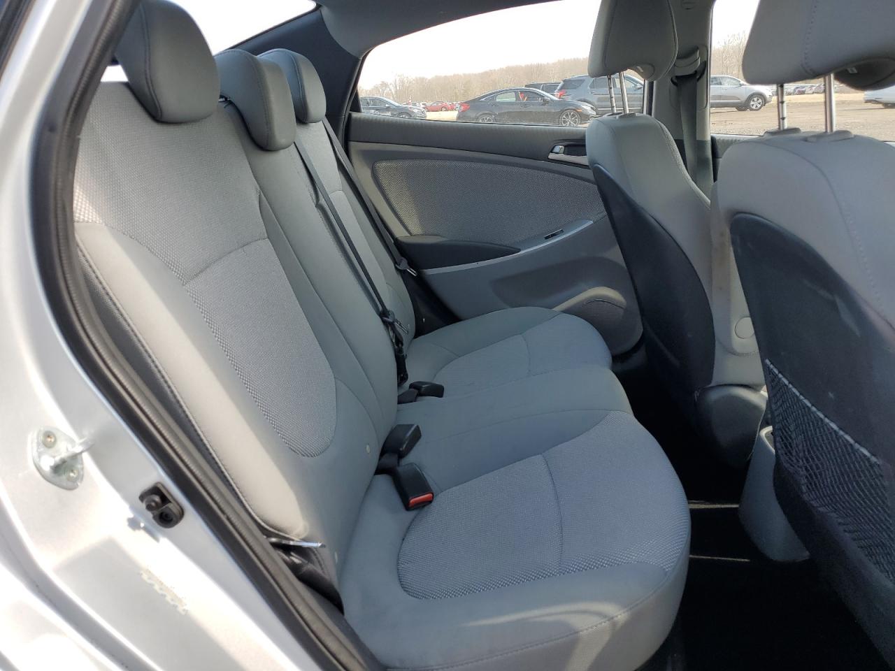 2014 Hyundai Accent - Image 11