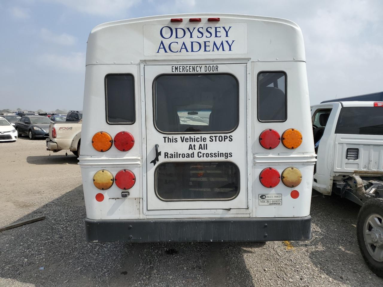 2011 Chevrolet Express - Image 6
