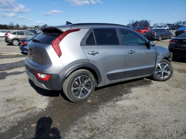  KIA NIRO 2023 Srebrny