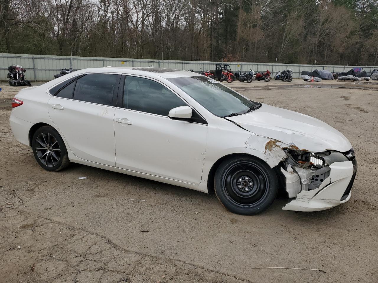 2015 Toyota Camry - Image 4