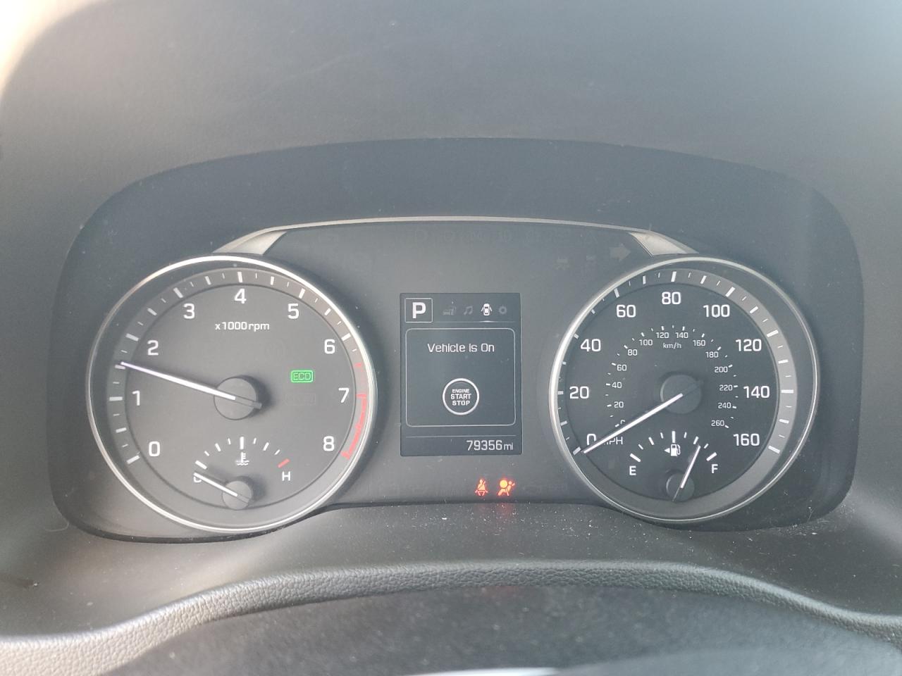 2017 Hyundai Elantra - Image 9