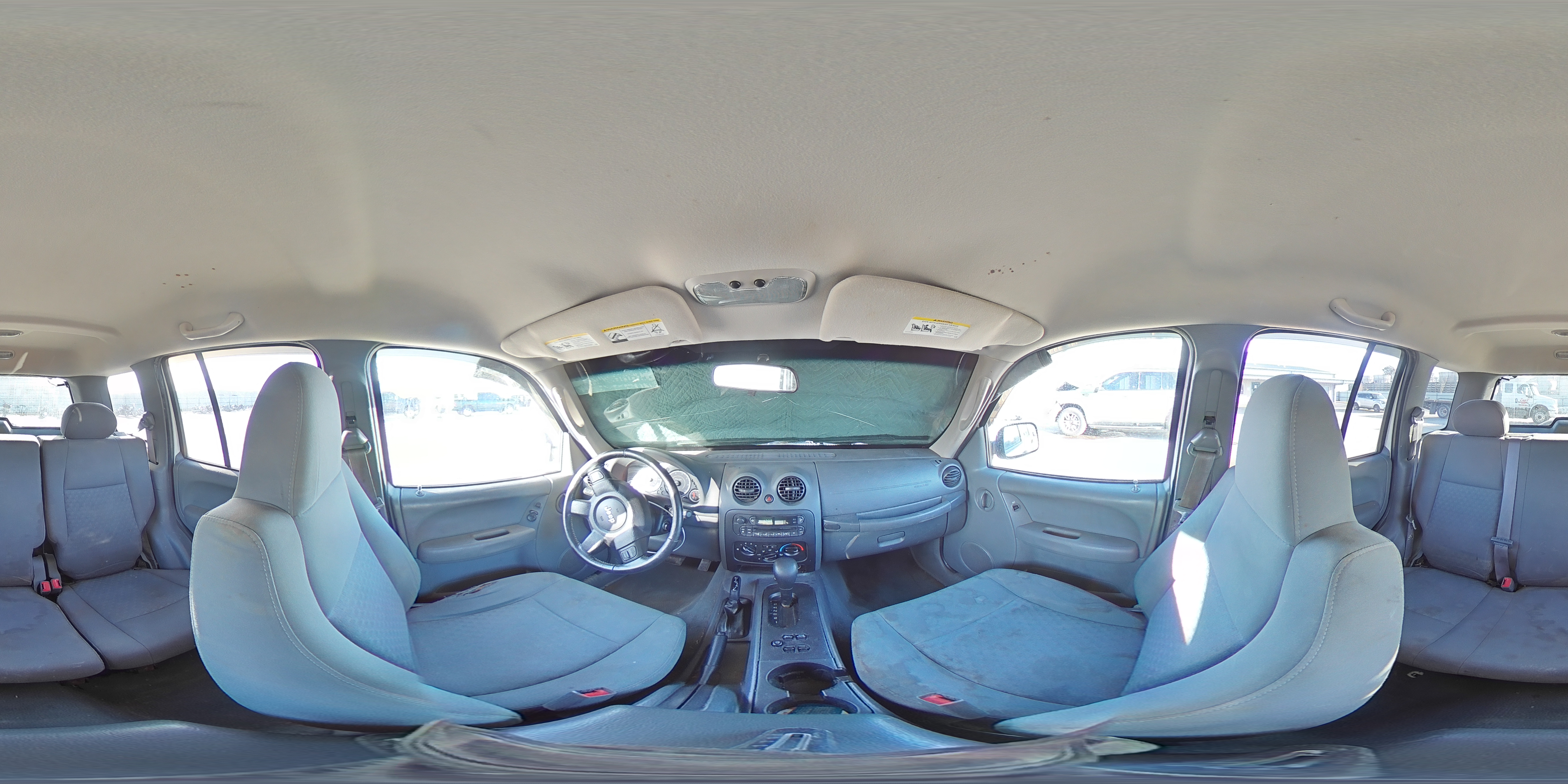 2005 Jeep Liberty (North America) - Image 14