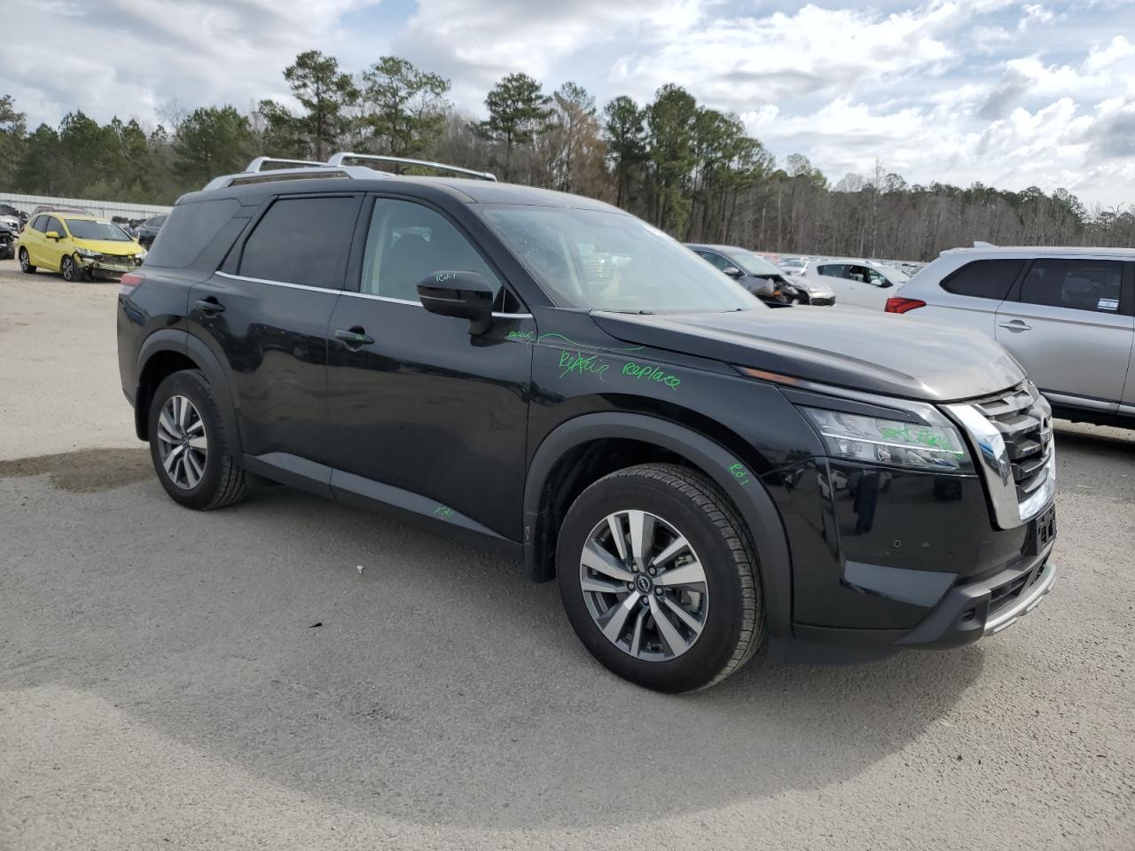 2024 Nissan Pathfinder - Image 4