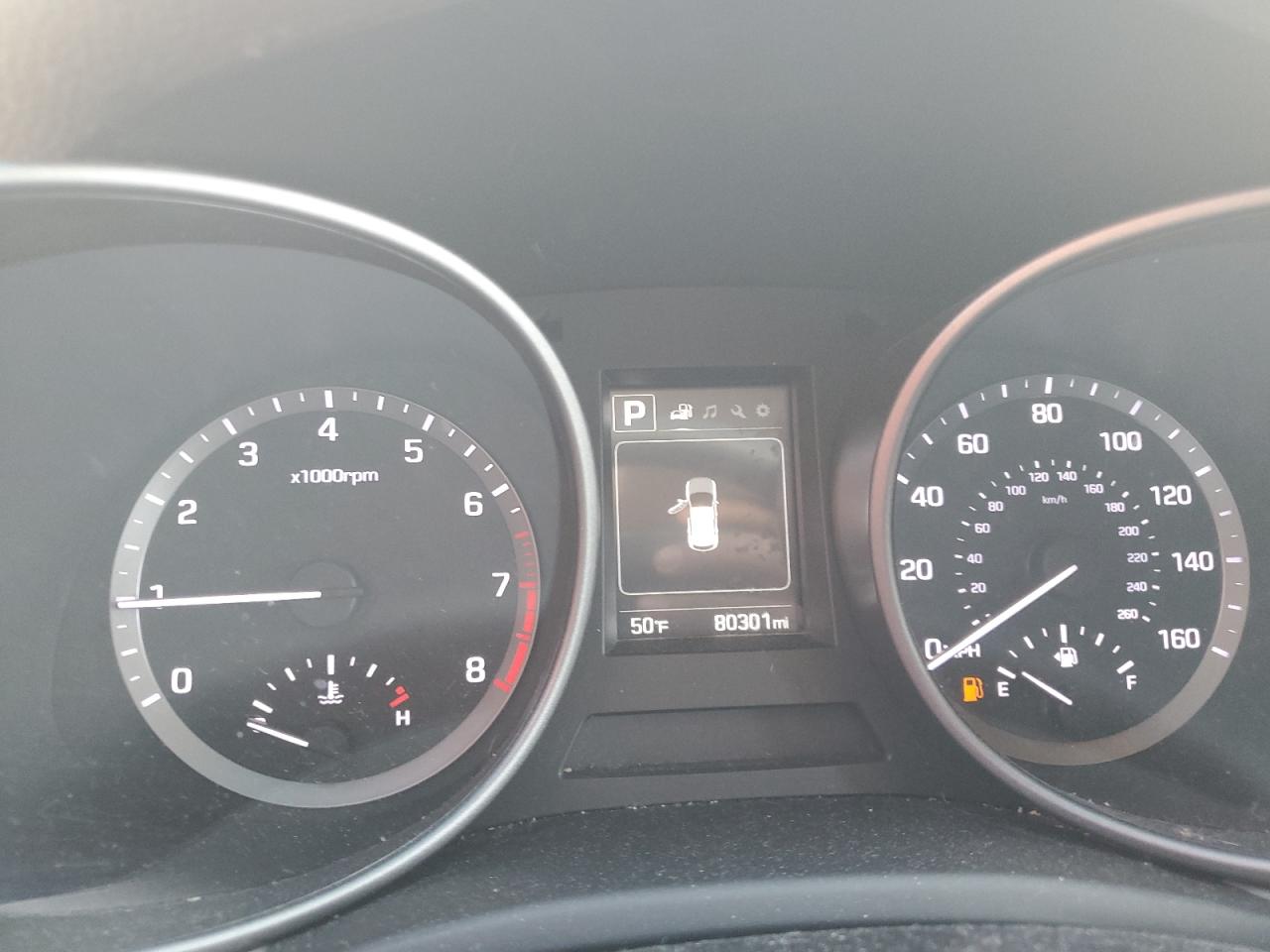 2018 Hyundai Santa Fe - Image 9