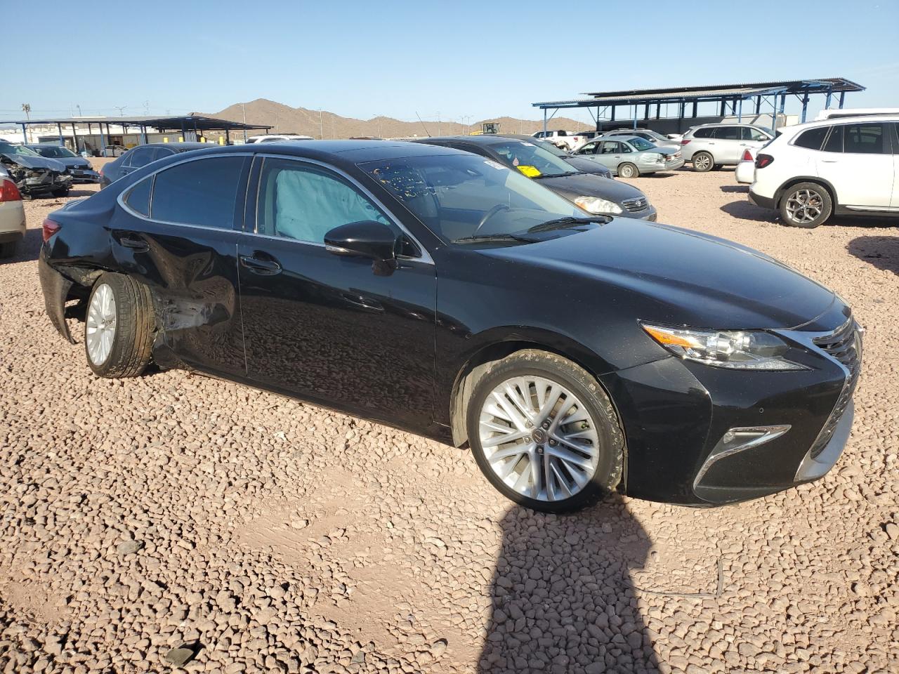 2016 Lexus ES - Image 4