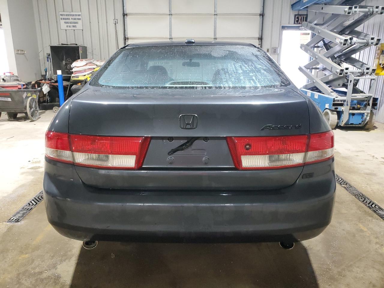 2004 Honda Accord - Image 6
