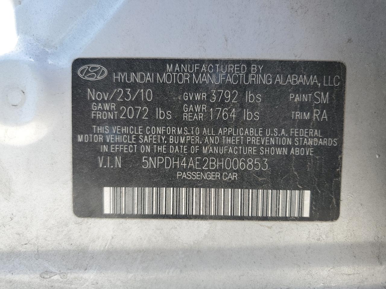 2011 Hyundai Elantra - Image 12