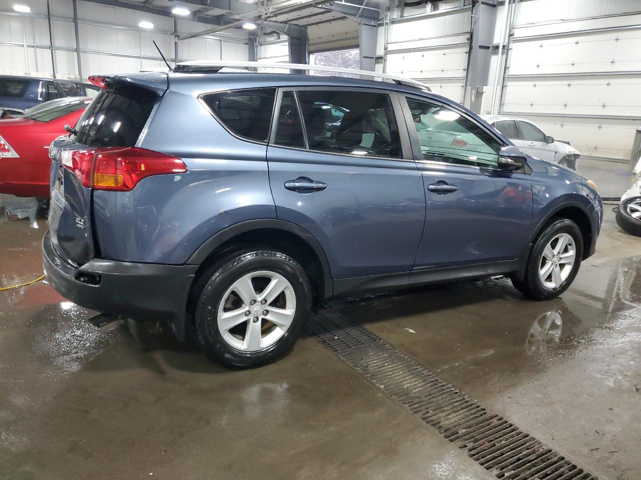 2013 Toyota RAV 4 - Image 3