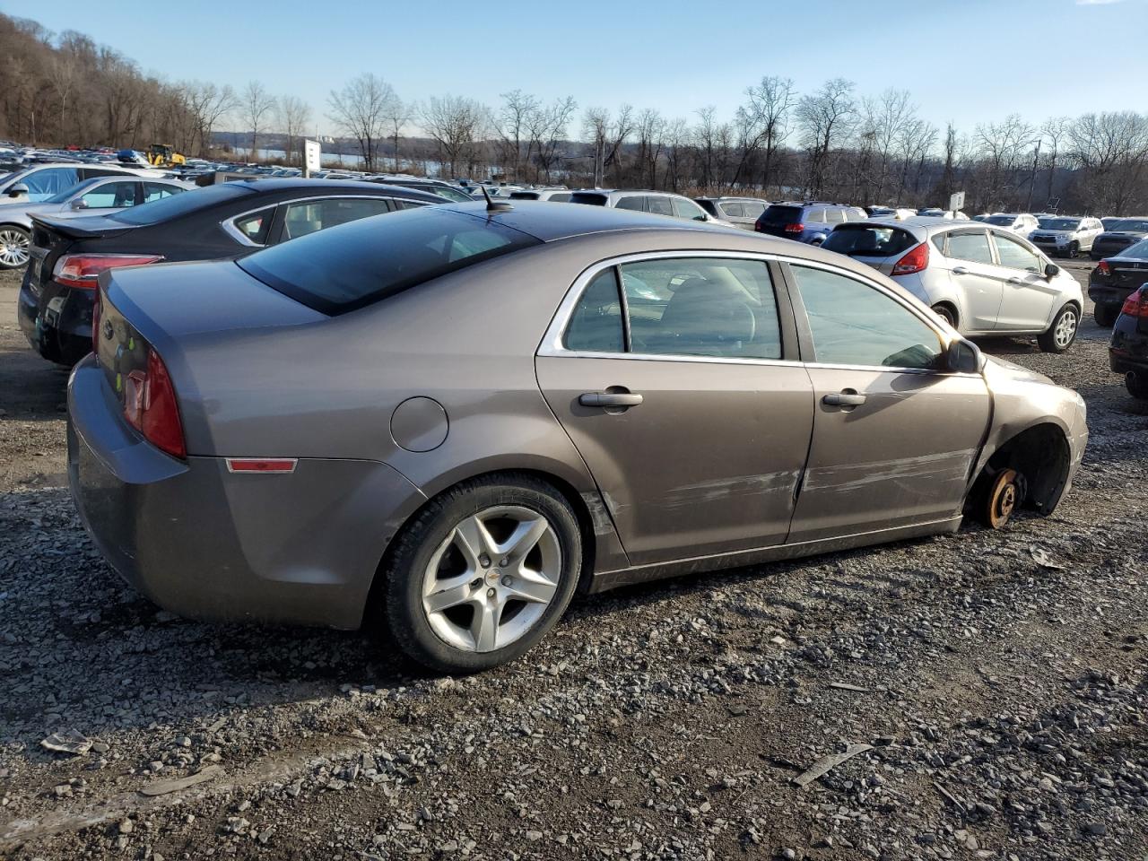 2011 Chevrolet Malibu - Image 3