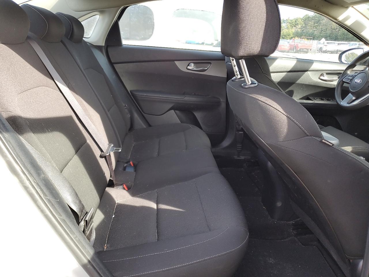 2021 Kia Forte - Image 10