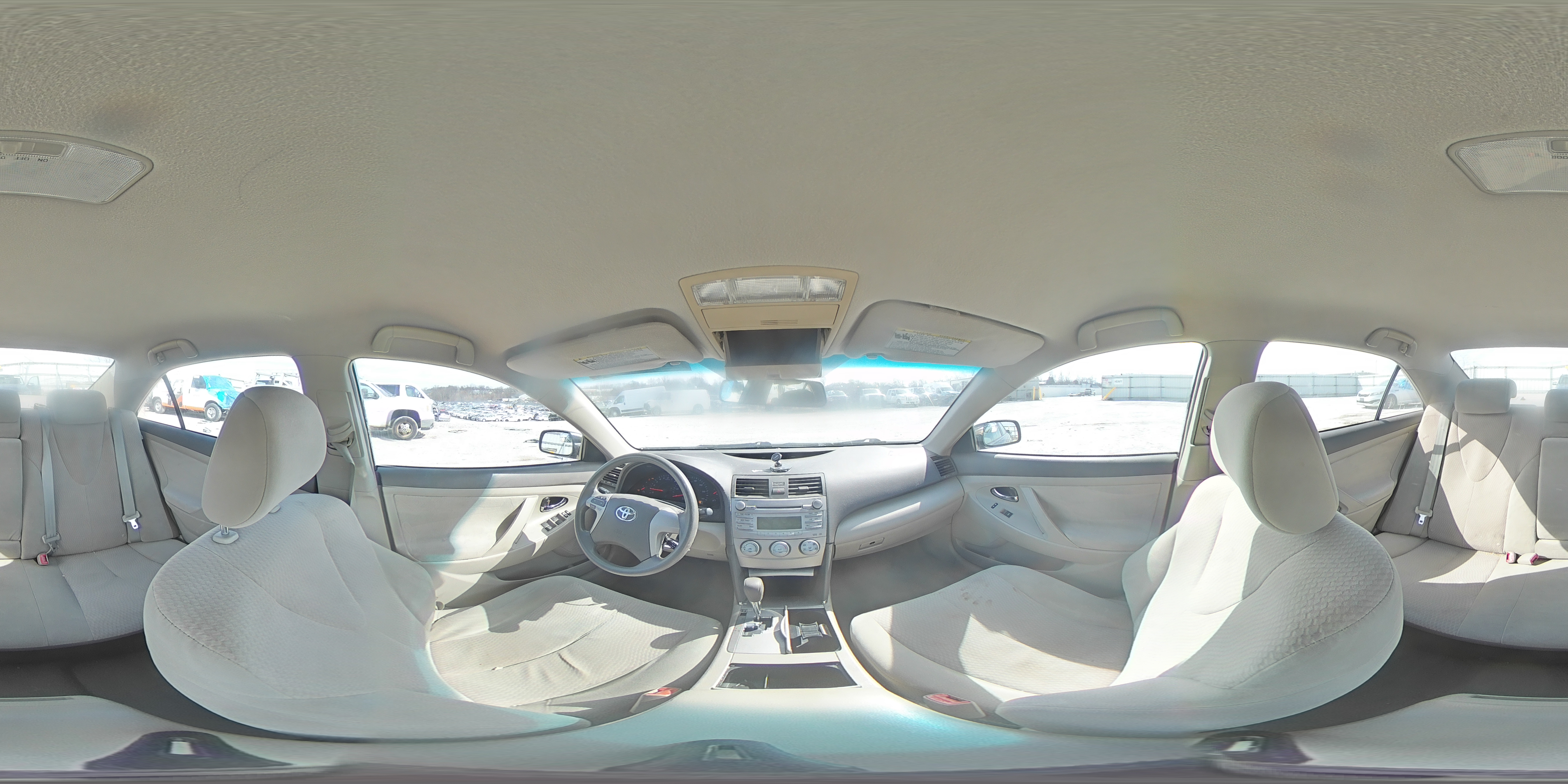 2011 Toyota Camry - Image 13