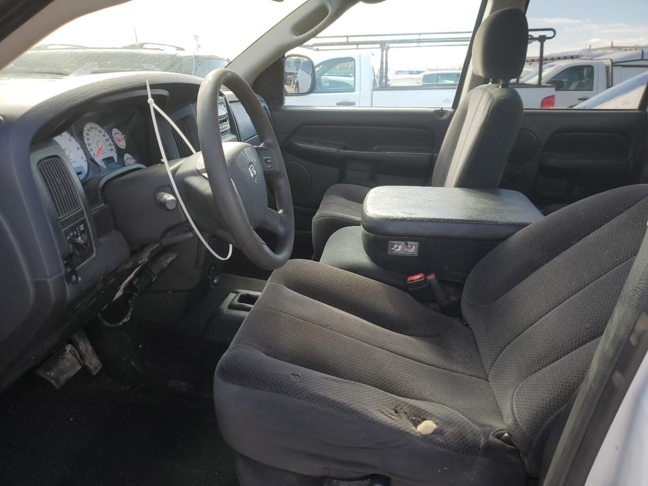 2005 Dodge RAM - Image 7