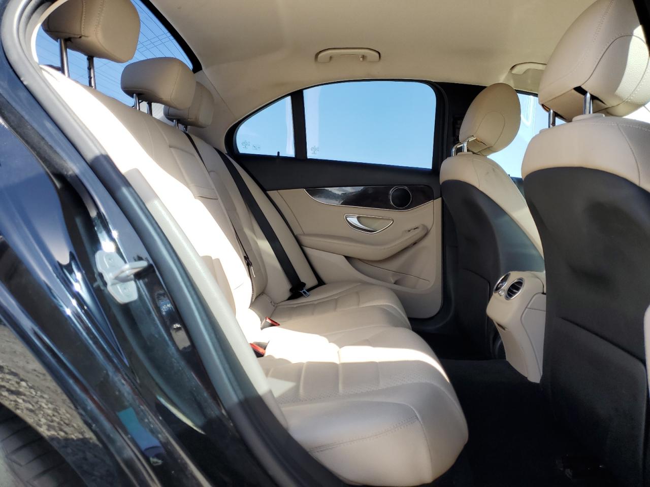 2015 Mercedes-Benz C-klasse - Image 10