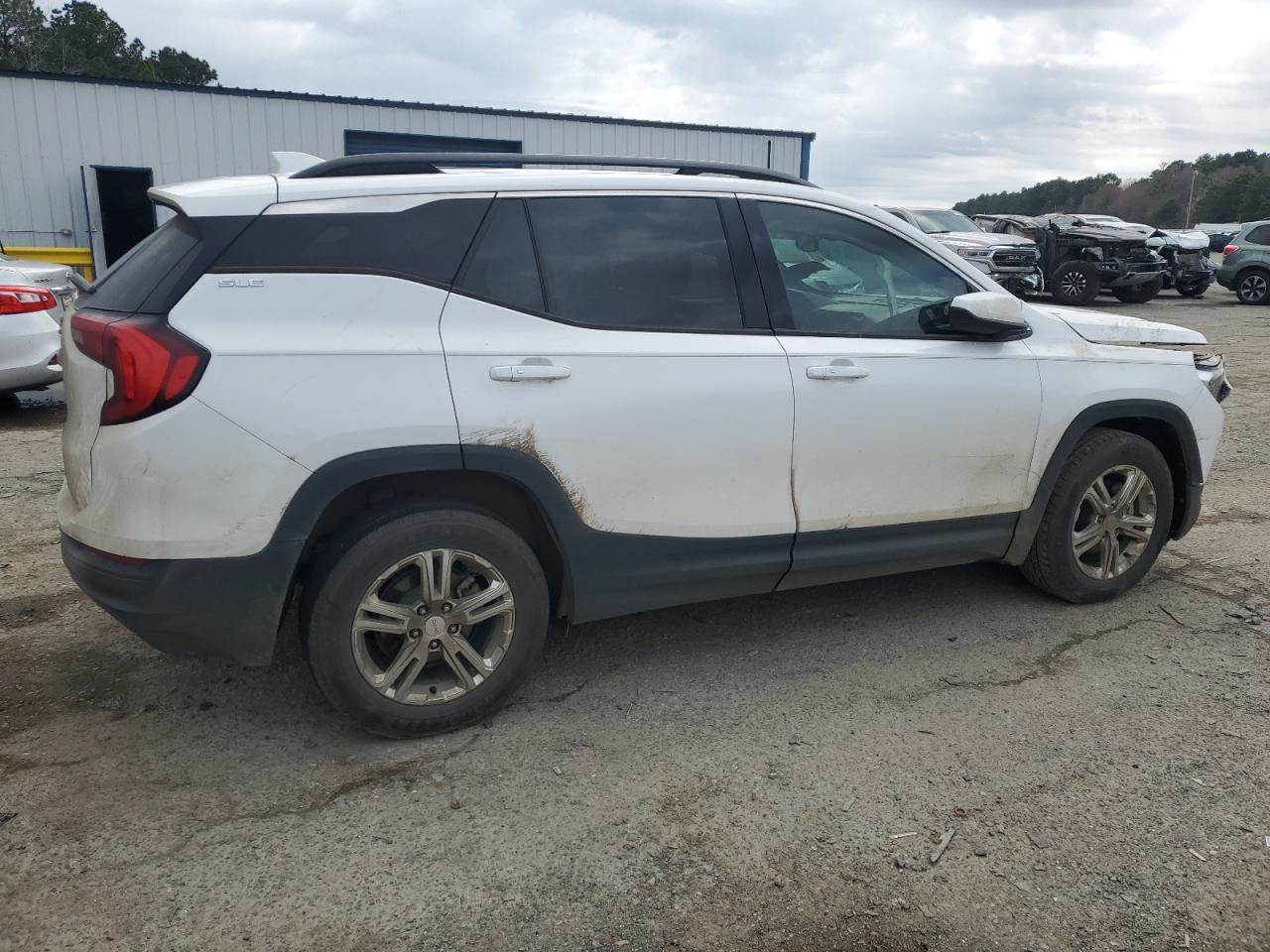 2019 GMC Terrain - Image 3