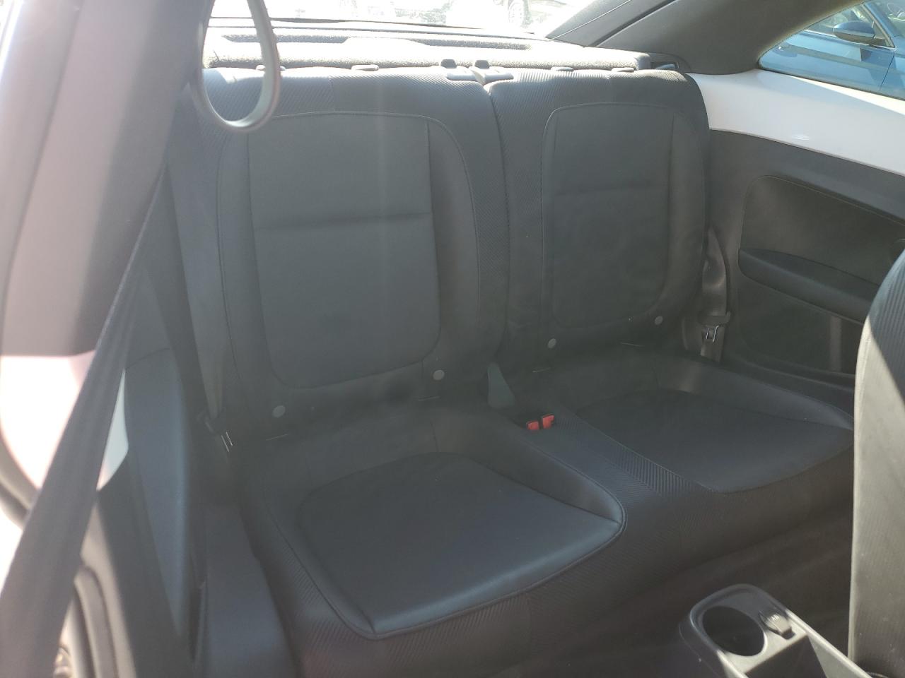 2012 Volkswagen Beetle - Image 10