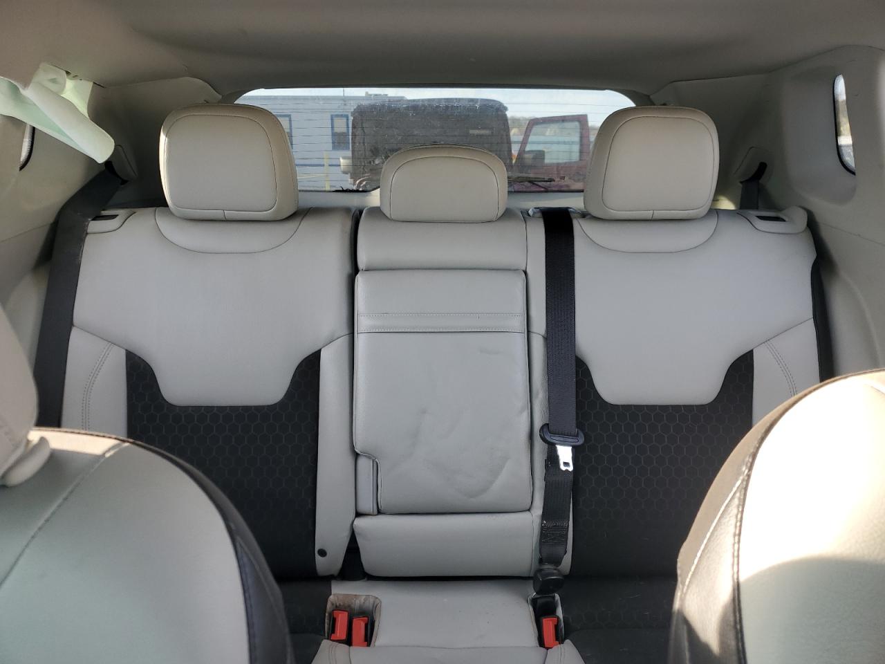 2018 Jeep Compass - Image 10