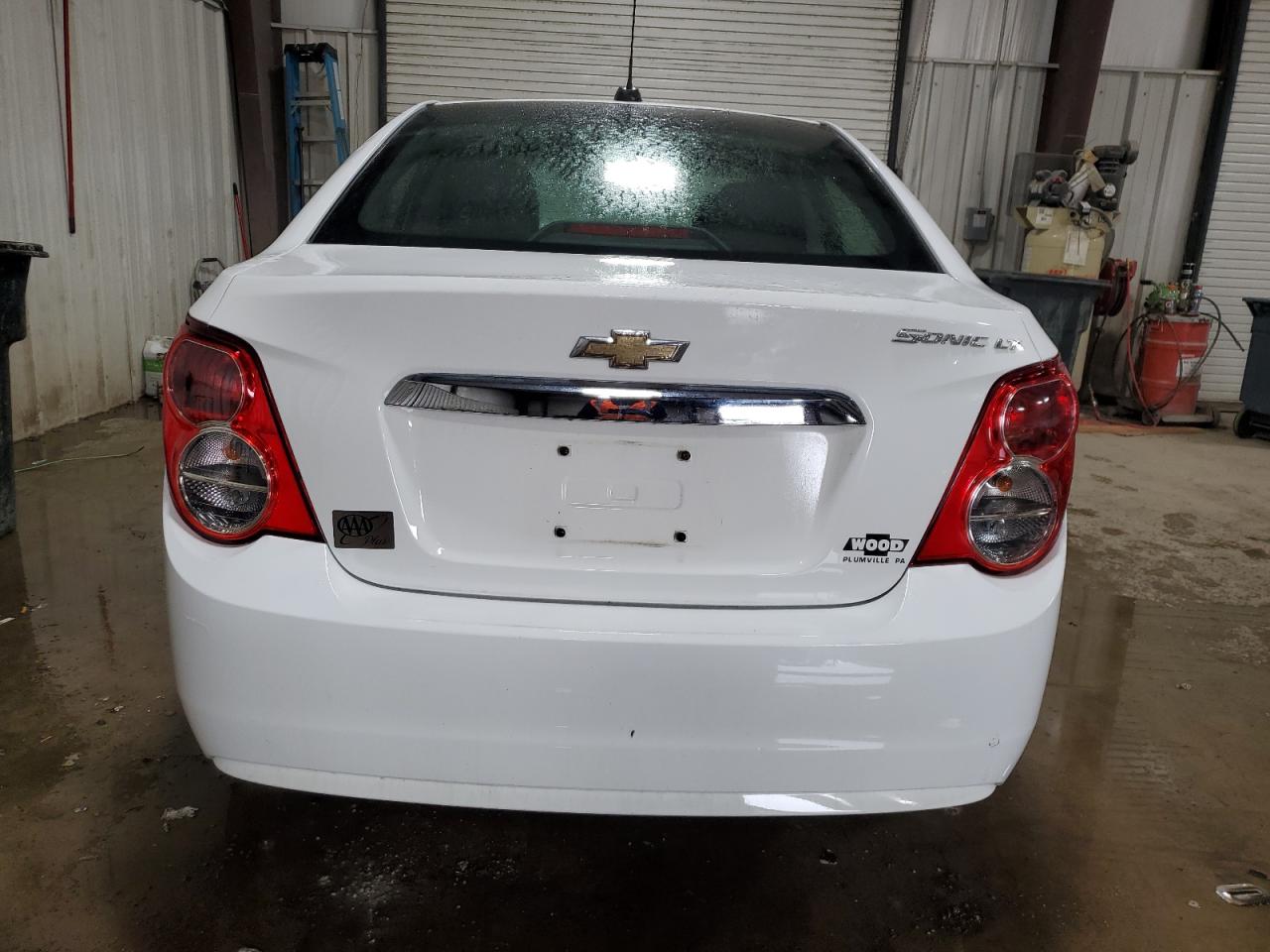 2015 Chevrolet Sonic - Image 6