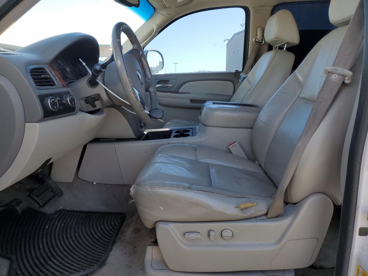 2009 GMC Yukon - Image 7