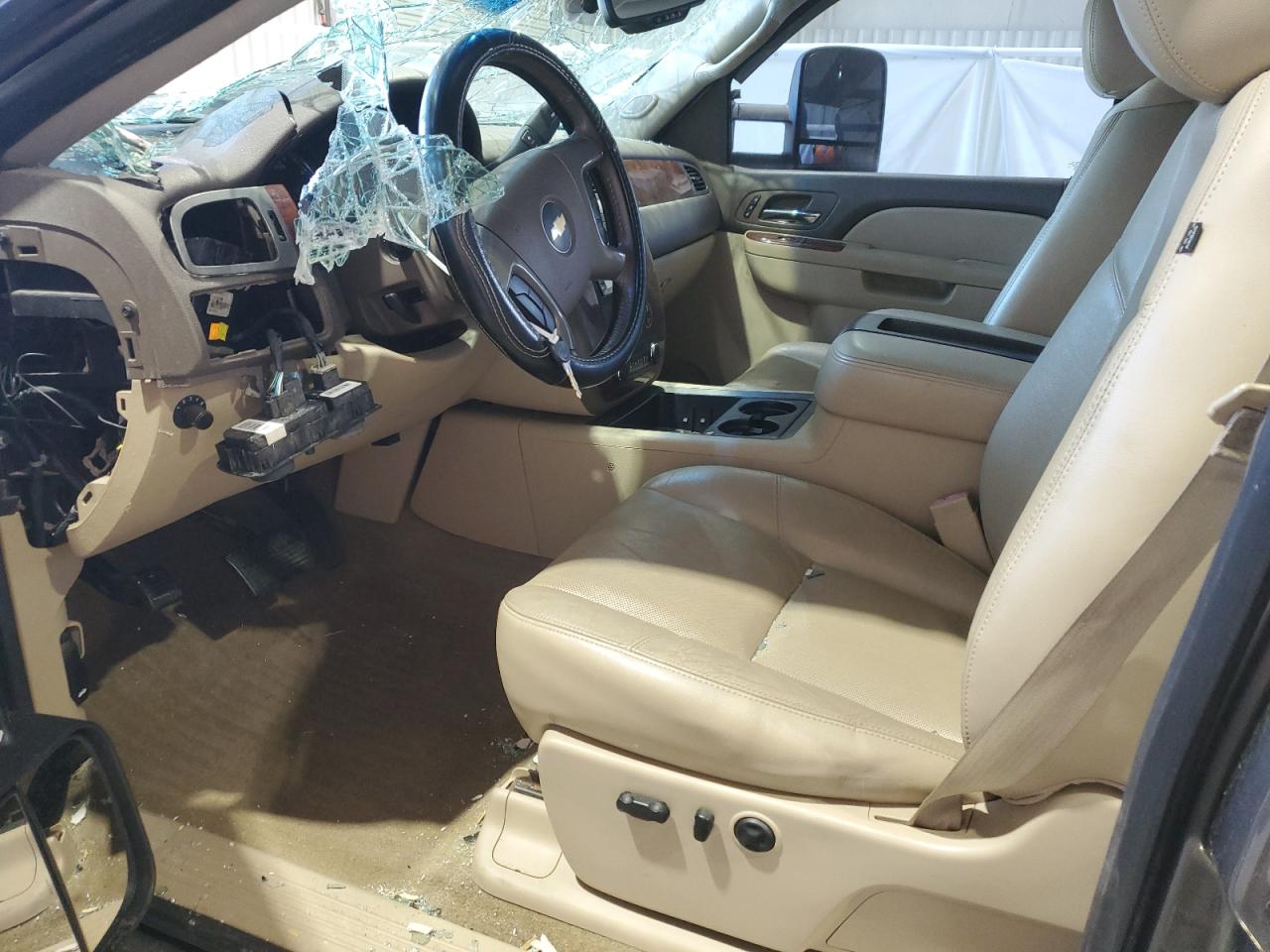2013 Chevrolet Silverado - Image 7