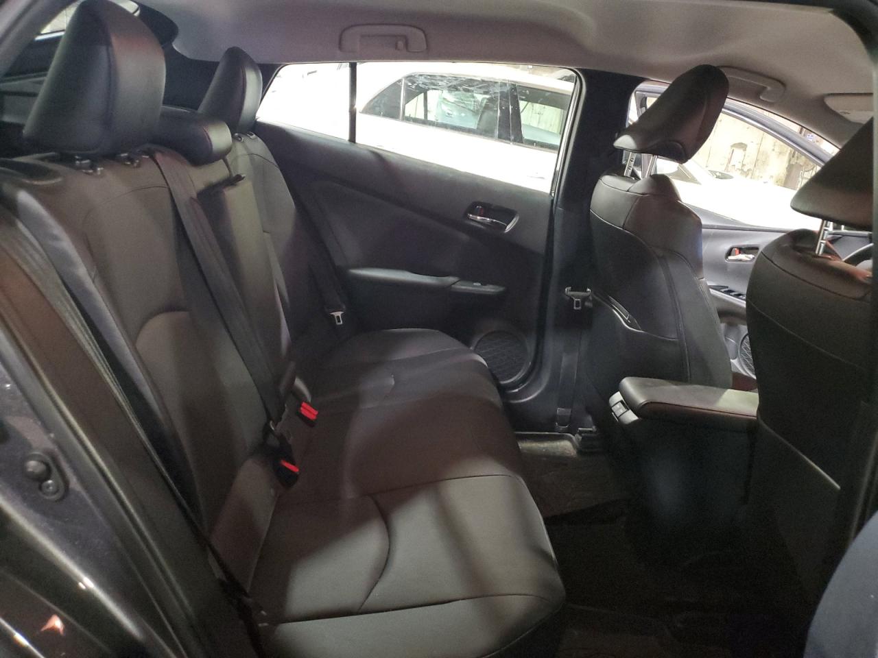 2019 Toyota Prius - Image 11