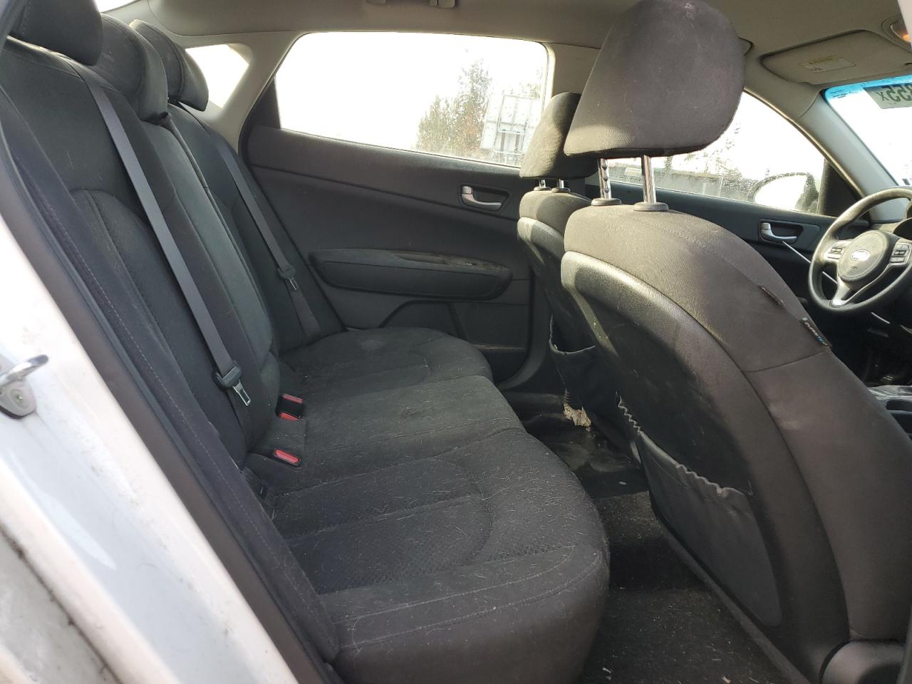 2017 Kia Optima - Image 10