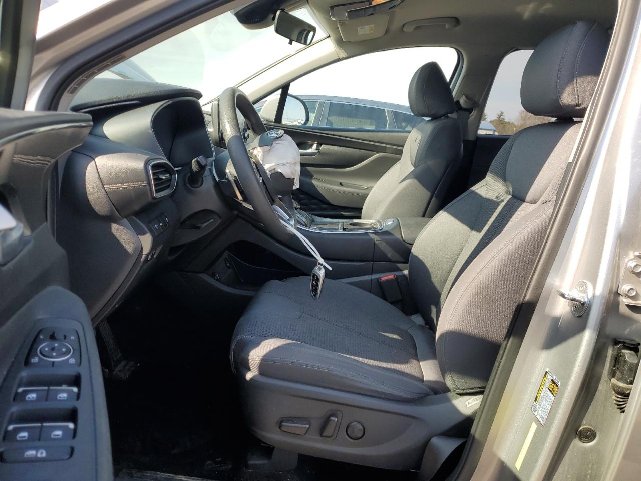 2022 Hyundai Santa Fe - Image 7