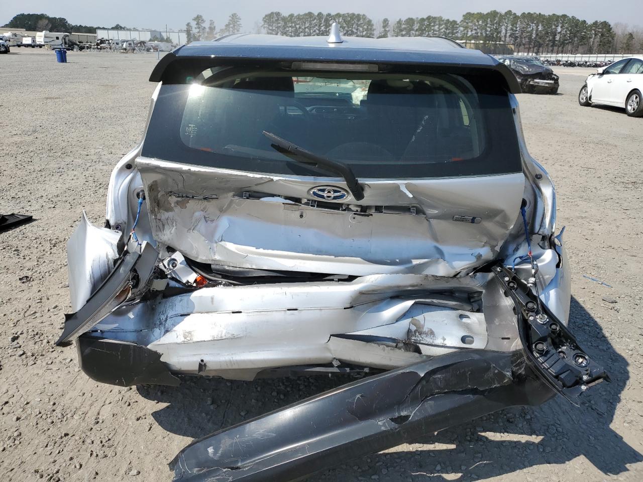 2017 Toyota Prius - Image 6