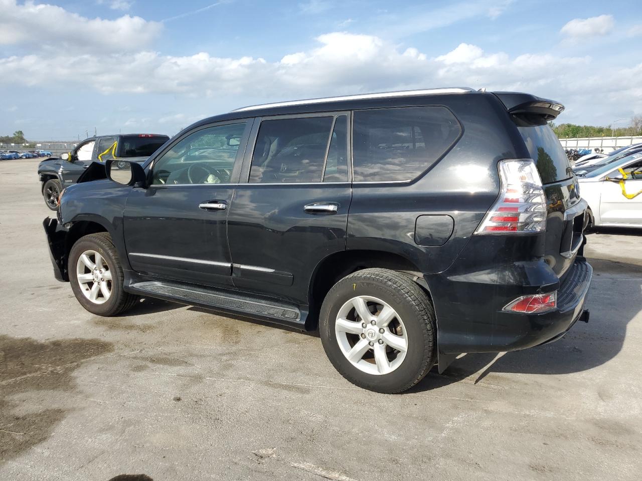 2015 Lexus GX - Image 2