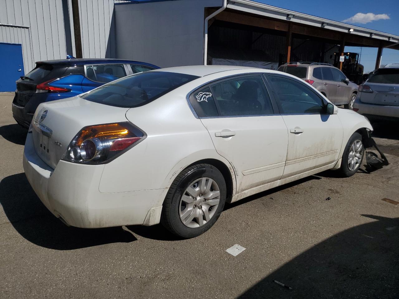 2011 Nissan Altima - Image 3