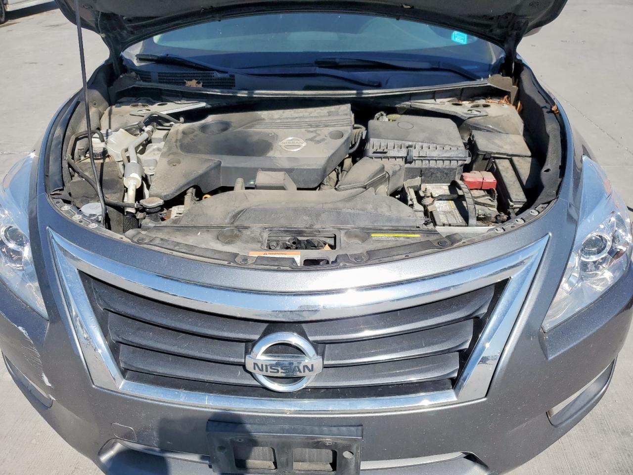 2015 Nissan Altima - Image 11