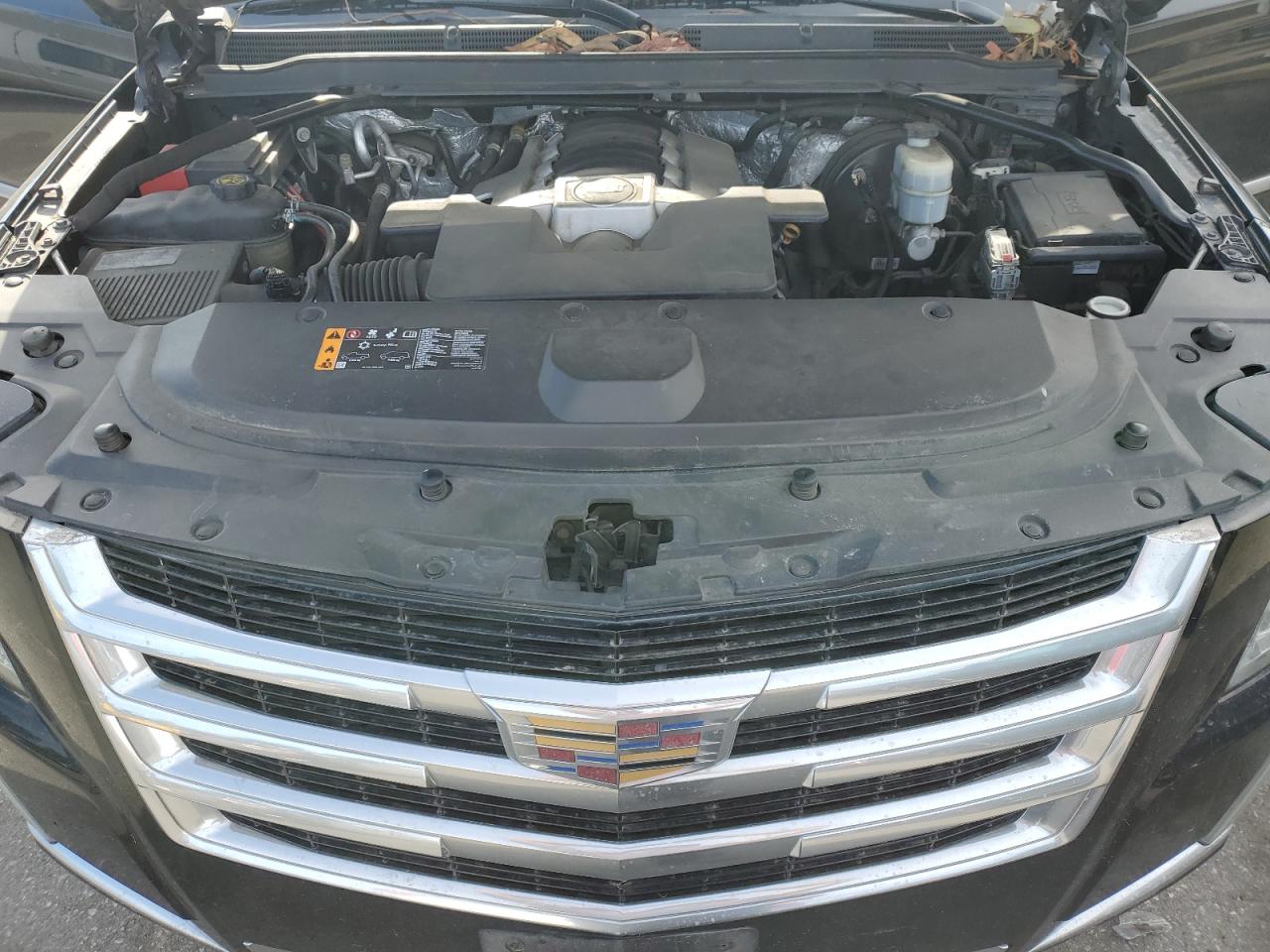 2018 Cadillac Escalade - Image 12