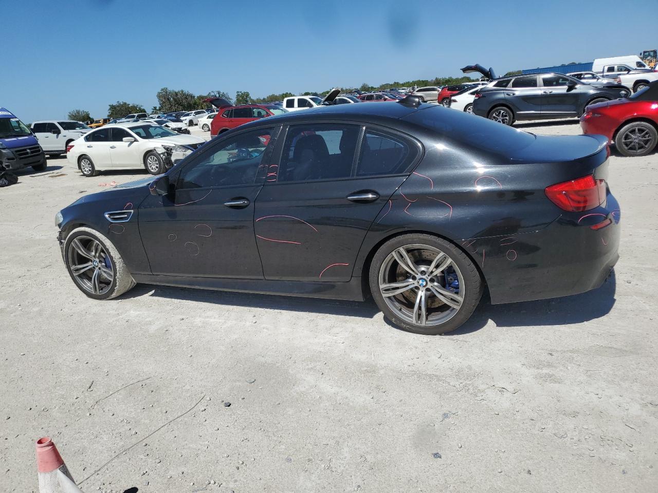 2013 BMW M5 - Image 2