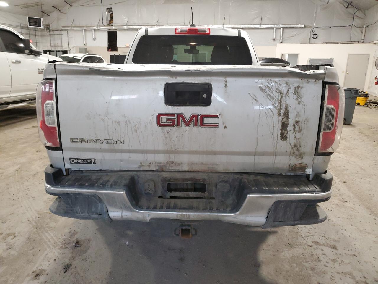 2017 GMC Canyon - Image 6