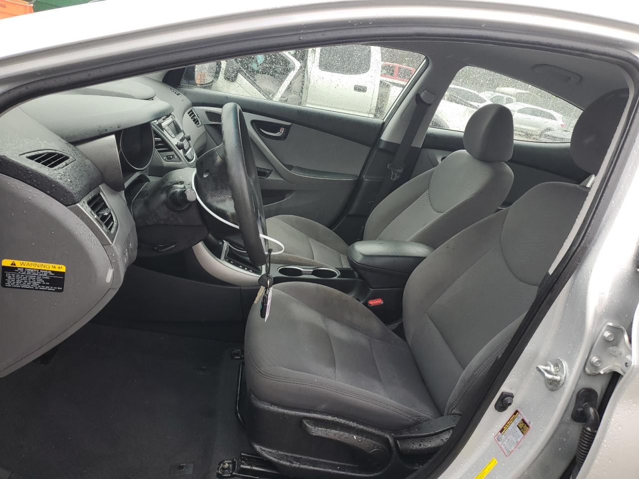 2015 Hyundai Elantra - Image 7
