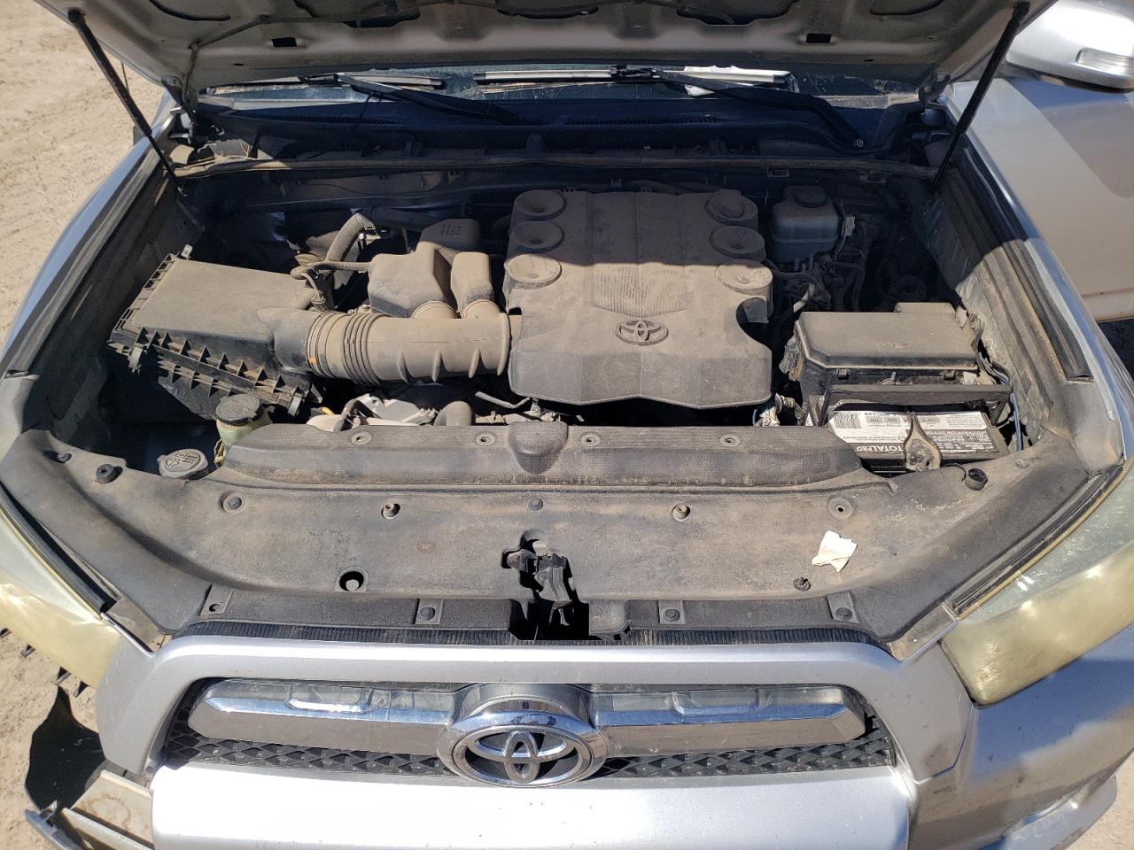2012 Toyota 4Runner - Image 12