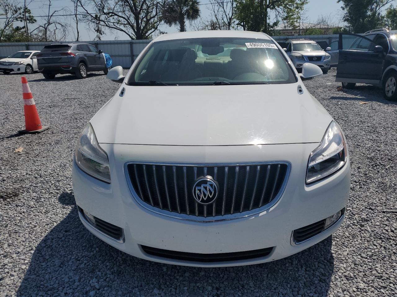 2013 Buick Regal - Image 5