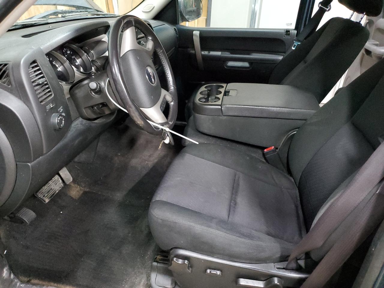 2010 GMC Sierra - Image 7