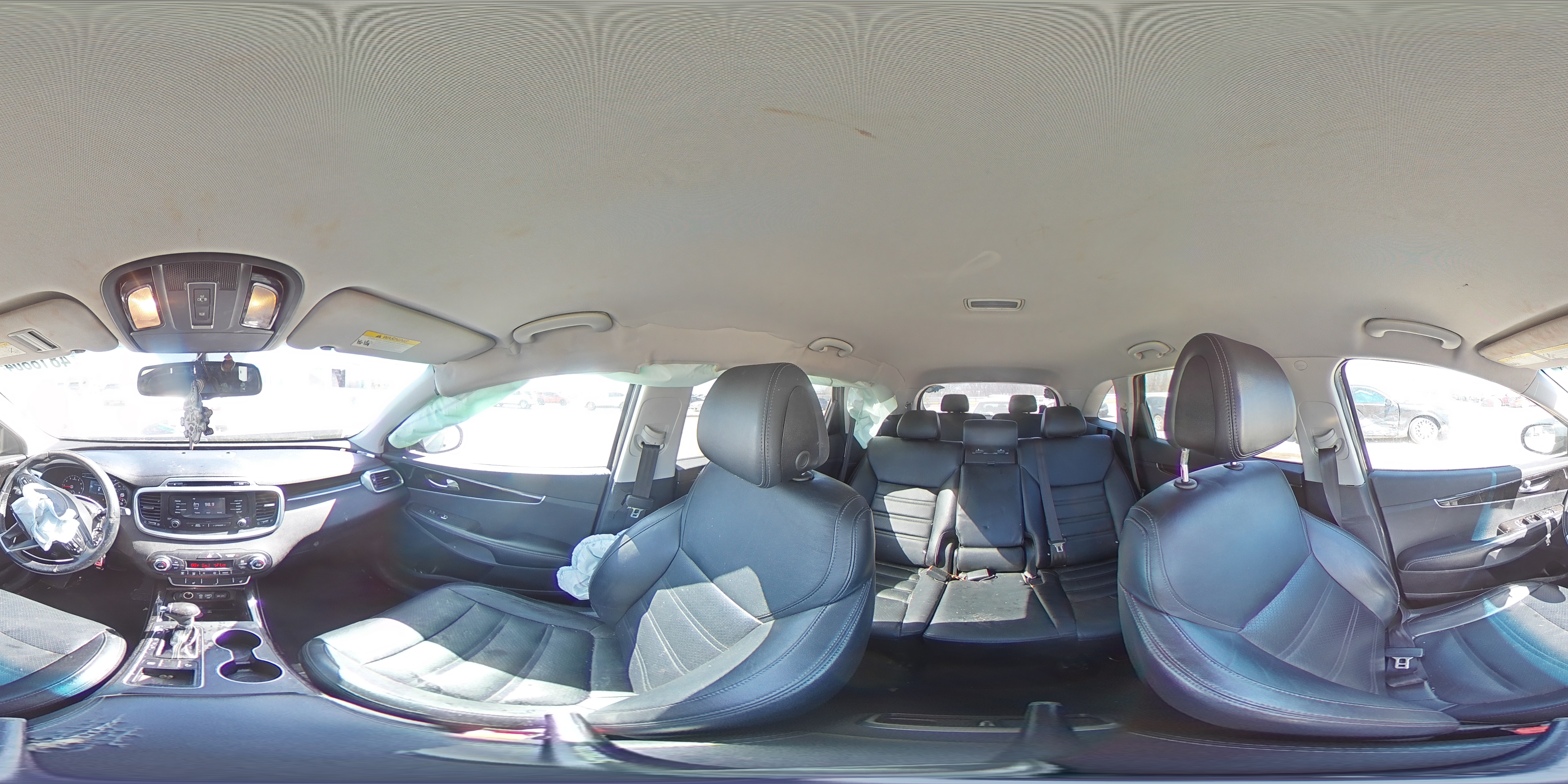 2016 Kia Sorento - Image 13