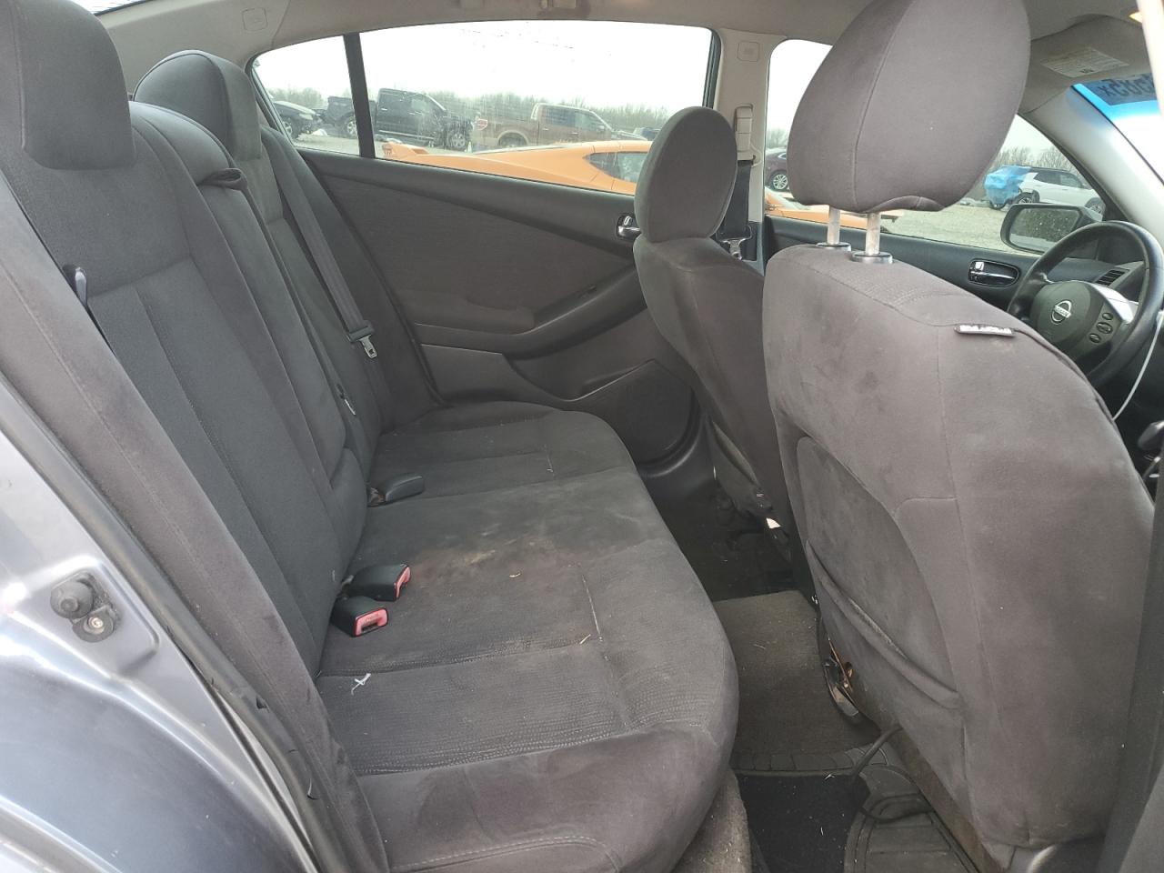 2010 Nissan Altima - Image 10