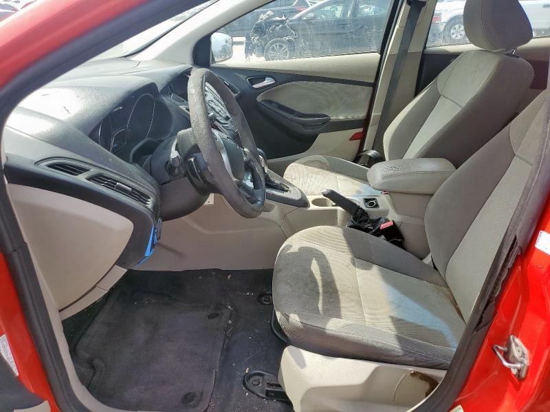 Седаны FORD FOCUS 2013 Красный