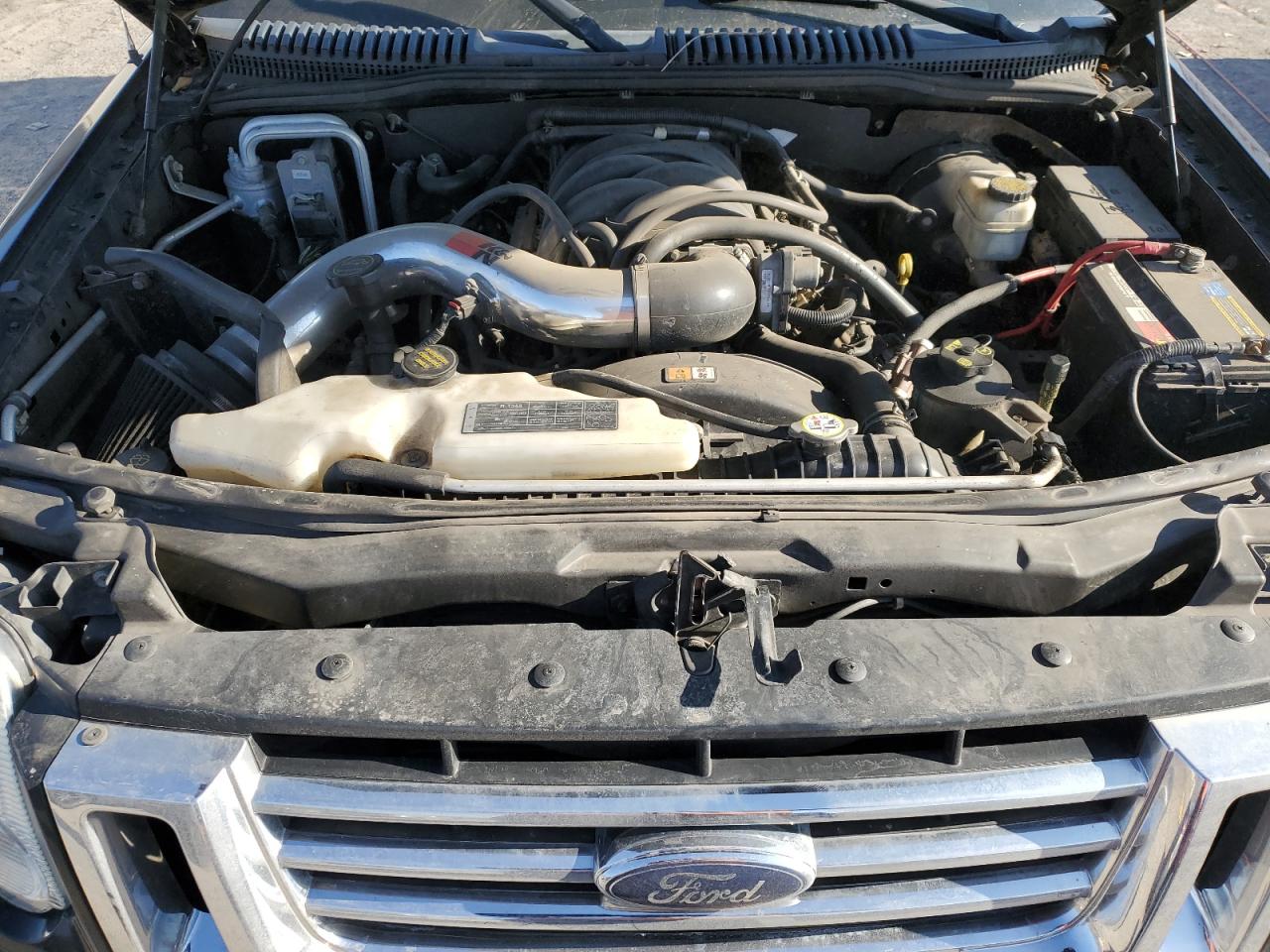 2006 Ford Explorer - Image 12