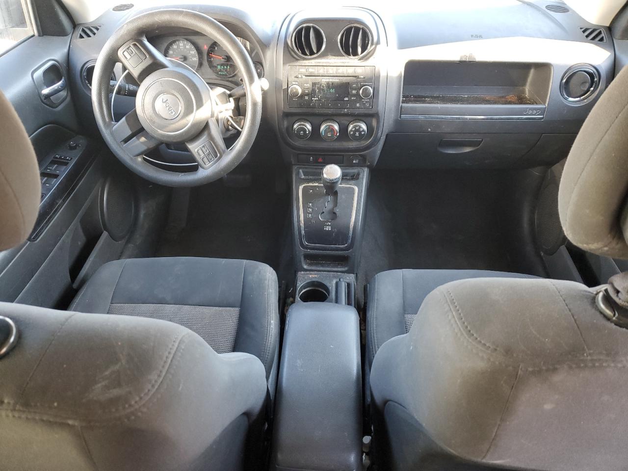 2012 Jeep Liberty (Patriot) - Image 8